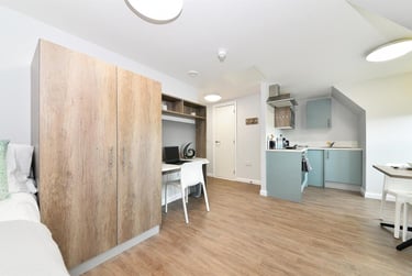 1 bed studio, Gorgie Road, Gorgie, Edinburgh, EH112BF - Image 4